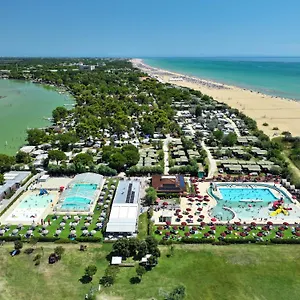 Village Capalonga 3*, Bibione Italien